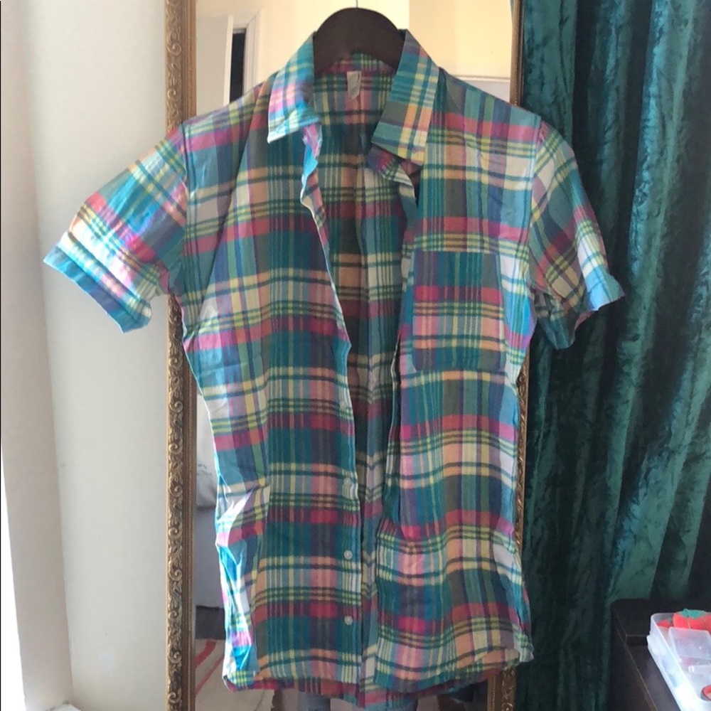 Spring plaid short sleeve button down shirt